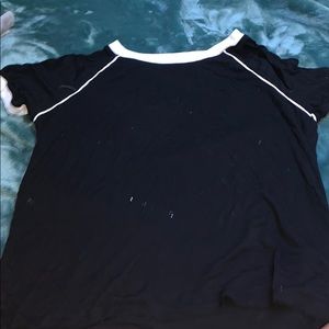 black t shirt
